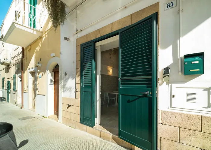 Le Contrade Via Roma * Monopoli